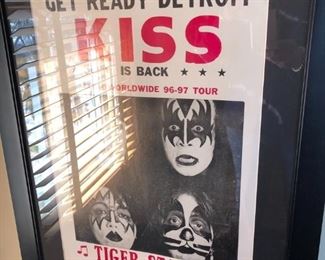 KISS POSTER
