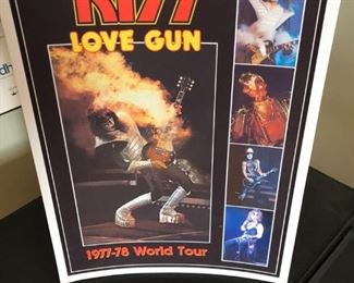 KISS POSTER