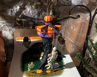 DEPT 56 HALLOWEEN