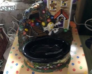 DEPT. 56 M&M'S HOUSE