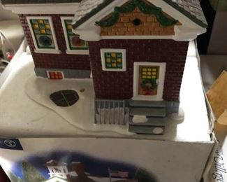 DEPT. 56 HOUSE