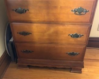 CHEST OF DRAWERS