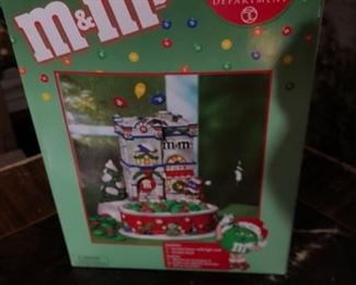 M&M'S HOUSE DEPT. 56