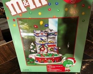M&M'S HOUSE DEPT.56