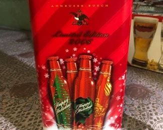 TIN WITH METAL BOTTLES