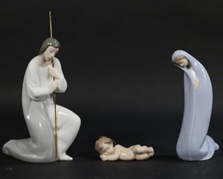 86	3 Lladro Porcelain Nativity Figurines	3 Lladro porcelain religious figurines, Madonna (Mary), Saint Joseph and baby Jesus. Joseph 9 1/8"H including staff.
