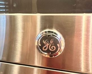 #69) - $150 - Stainless Steel GE built in mircowave.  Working well. 25x19. Purchaser is responsible to deinstall from the home prior to March 31.