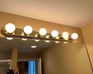 #108) - $40 - Wilson Lighting - Vanity Light 6 Bulb	36 inches