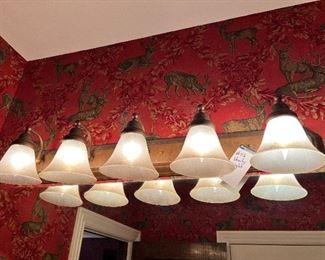 #116) - $40 - Vanity Light 5 Bulb	32 inches. Purchaser is responsible to deinstall from the home prior to March 31.