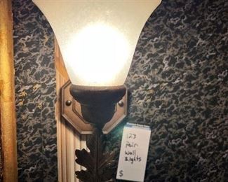 #123) - $40 - Pair of Wall Lamps	6x10. Purchaser is responsible to deinstall from the home prior to March 31.