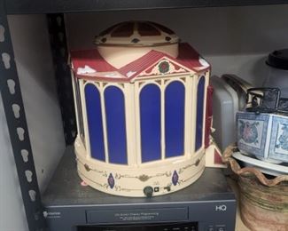 Mr. Christmas Nutcracker Suite