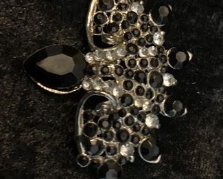 Brooch vintage jewelry