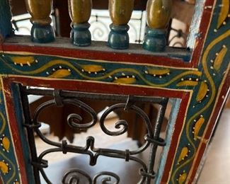 hand painted table’s metal detail