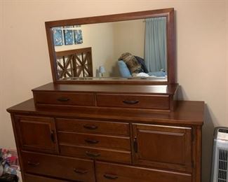 Ashley Dresser with Mirror