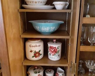 Turquoise "Amish" Pyrex Mixing Bowl