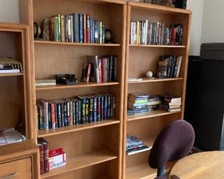2 Bookshelves 