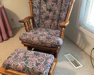 Glider with footstool.
Awesome condition 