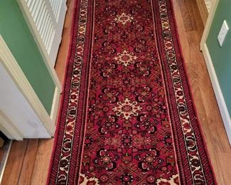 HANDMADE PERSIAN RUNNER FROM HOSSEINABAD, IRAN 1980'S ERA