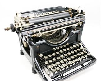 Antique Underwood Typewriter #4 circa 1911