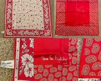 Lots of Scarves
Diane Von Furstenberg 