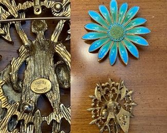 Vintage Brooches -Enamel Flower
Signed Hattie Carnegie