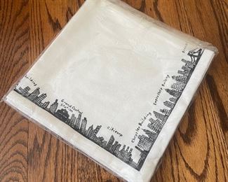 RARE Fish’s Eddy Homer Laughlin NYC Skyline Cloth Napkins
