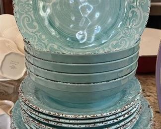 Cynthia Rowley New York Aqua Dishes