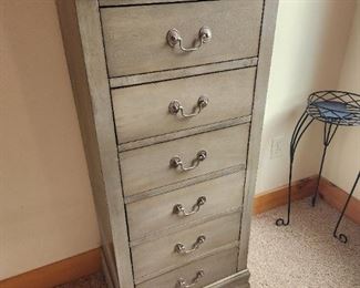 Lingerie chest 20 x14 x 59