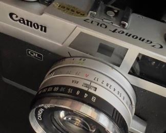 Canon Canonet QL17 camera detail