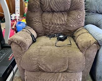 Power lift recliner