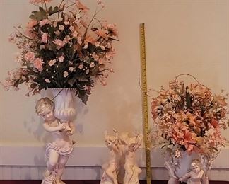 Vtg Cherub VasesDecor