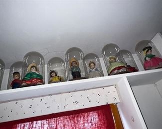 Dolls under glass 15ea