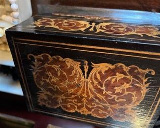 Cigarette music box, working! 