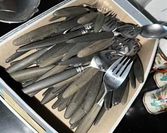 Large collection of Japan flatware very retro, like new 150