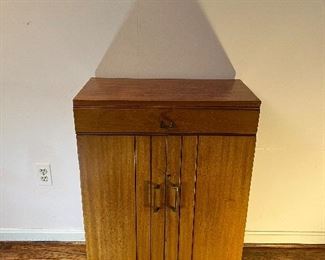 Mid-Century Modern mini-bar with lockable doors and hinged top (24"W x 12"D x 34"H)