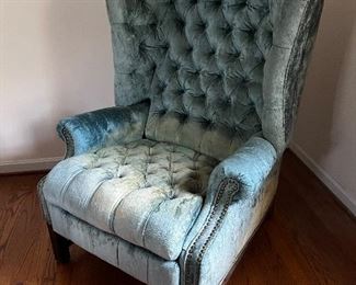 Queen Ann tufted Barcalounger 