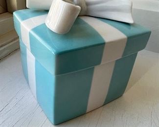 Tiffany & Co. porcelain blue gift box