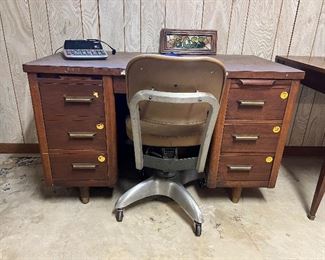 MCM 6 Drawer Office Desk with MCM Office Chair
