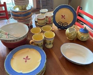 Pfaltzgraff set of dishes