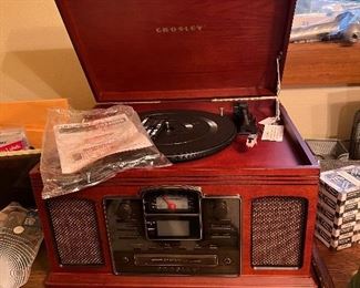 crosley radio & record player