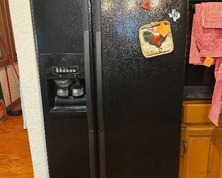 kitchen black side by side fridge