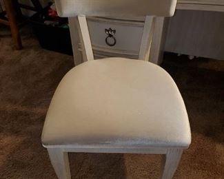 Dressing table/office chair