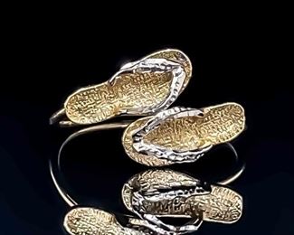 Summer Time Vacation Ready! Super-Cute Flip-Flop Sandal Bypass Ring in Two-Tone Yellow & White Gold