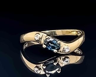 Oval Blue Gemstone Solitaire Curved Wavy Ring in 14k Yellow Gold