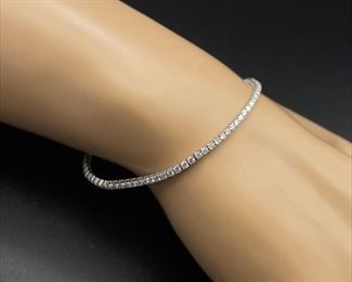 2.50 Carat Sparkling Diamond Tennis Bracelet in 14k White Gold