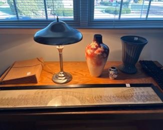 Touch lamp; two vases