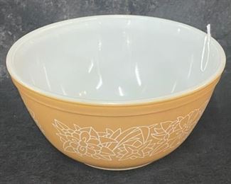 Pyrex Bowl