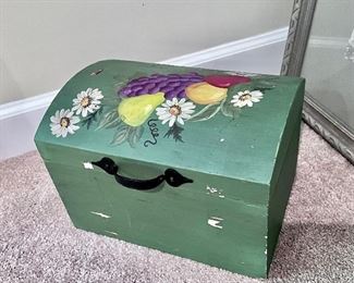 Vintage handpainted box