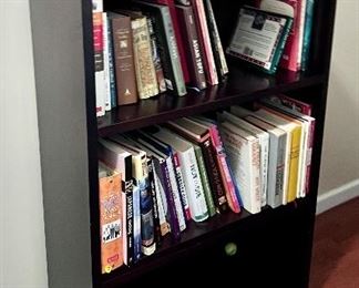 Bookcase / bookshelf