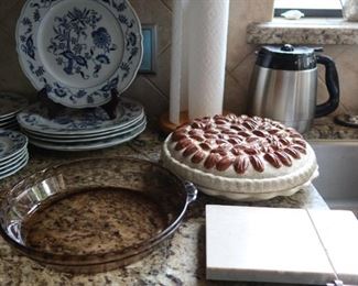 Pie Plates - Marble Cheese Slicer